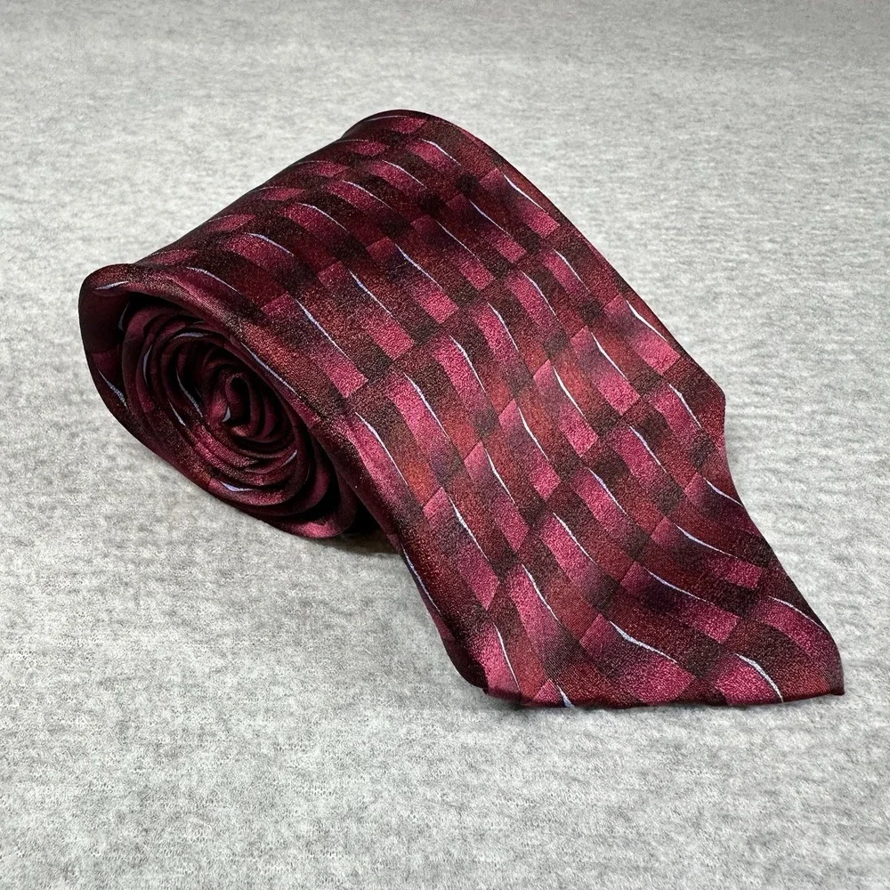 Vintage Grateful Dead 'Jahrhundert Hall 17th Set' Burgundy Geometric Tie 1996